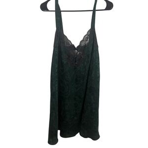 Sopre Vintage Dark Green Floral Nightie Size 18/20